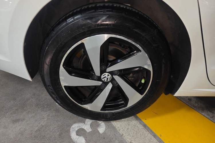Used Volkswagen Lamando 2019 230TSI DSG Vision Edition China VI Standard Right Rear Wheel Hub
