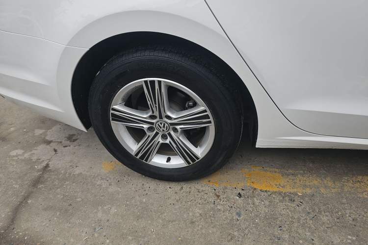 Used Volkswagen Lamando 2019 230TSI DSG Fashion Edition China VI Right Rear Wheel Hub
