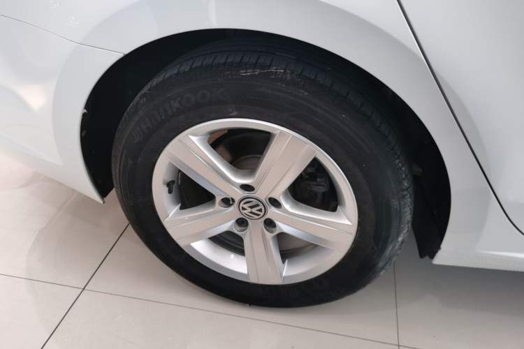 Used Volkswagen Lamando 2019 230TSI DSG Fashion Edition China VI Right Rear Wheel Hub