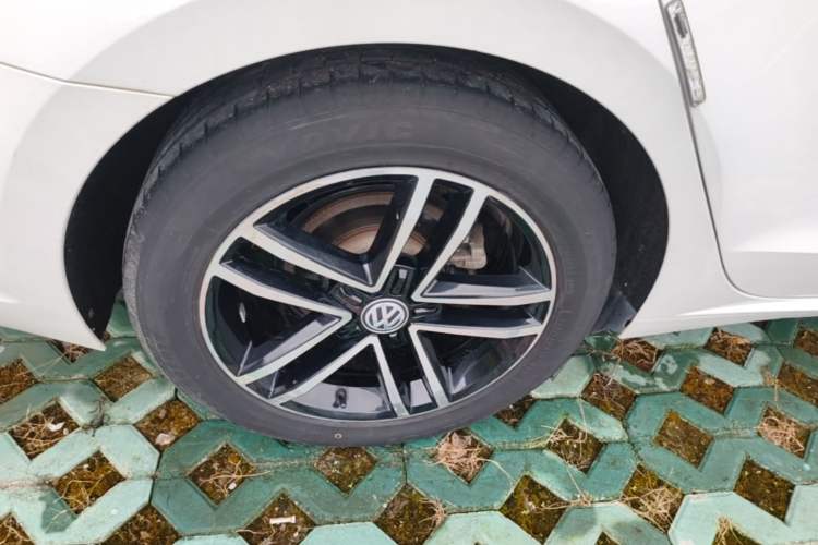 Used Volkswagen Lamando 2019 280TSI DSG Comfort Edition China V Standard Right Rear Wheel Hub