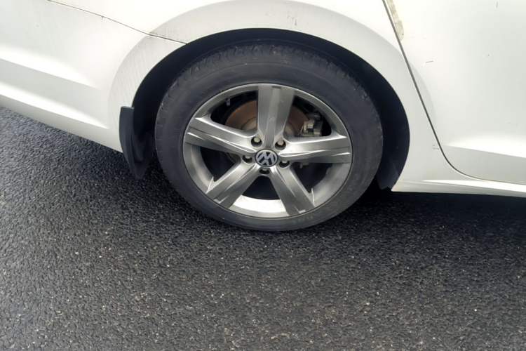 Used Volkswagen Lamando 2019 230TSI DSG Fashion Edition China VI Right Rear Wheel Hub