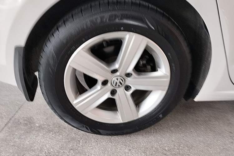Used Volkswagen Lamando 2019 230TSI DSG Fashion Edition China VI Right Rear Wheel Hub