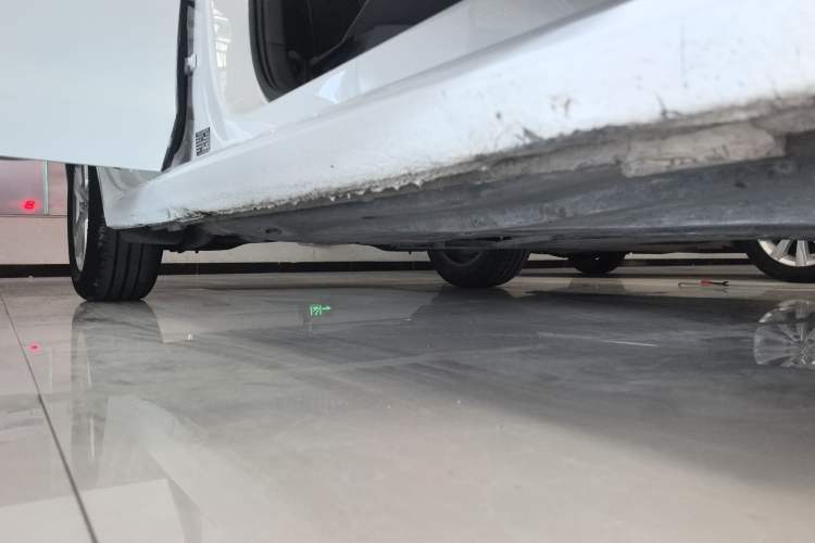 Used Volkswagen Lamando 2019 230TSI DSG Fashion Edition China VI Right Side Sill