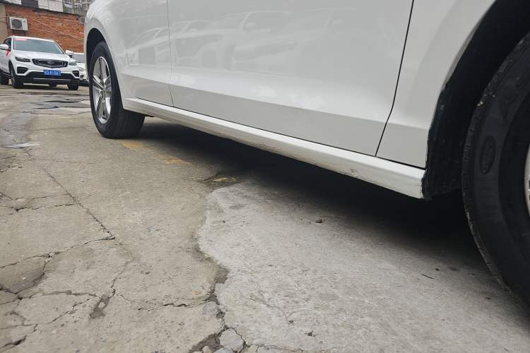 Used Volkswagen Lamando 2019 230TSI DSG Fashion Edition China VI Right Side Sill