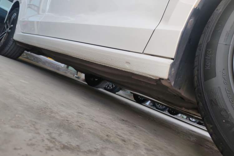 Used Volkswagen Lamando 2019 280TSI DSG Comfort Edition China VI standard Right Side Sill