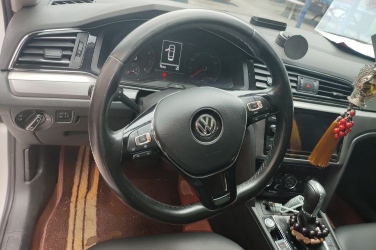 Used Volkswagen Lamando 2019 280TSI DSG Comfort Edition China VI standard Steering Wheel
