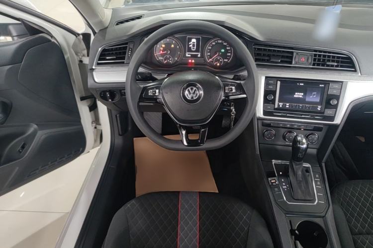 Used Volkswagen Lamando 2019 230TSI DSG Fashion Edition China V Standard Steering Wheel