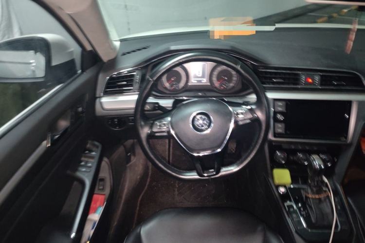 Used Volkswagen Lamando 2019 280TSI DSG Comfort Edition China VI standard Steering Wheel