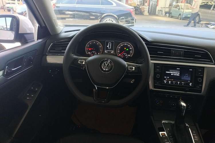Used Volkswagen Lamando 2019 230TSI DSG Vision Edition China VI Standard Steering Wheel