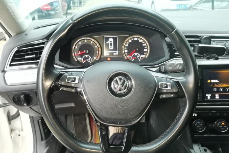 Used Volkswagen Lamando 2019 280TSI DSG Comfort Edition China VI standard Steering Wheel