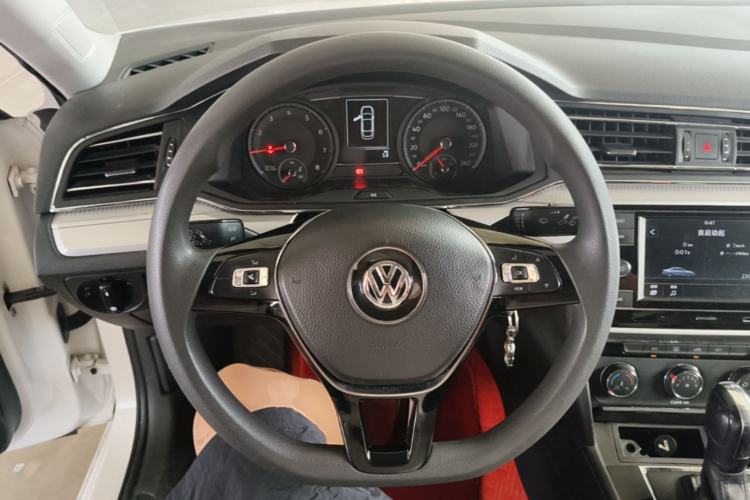 Used Volkswagen Lamando 2019 230TSI DSG Fashion Edition China VI Steering Wheel