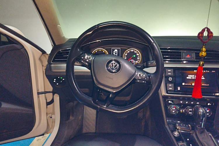 Used Volkswagen Lamando 2019 280TSI DSG Comfort Edition China V Standard Steering Wheel