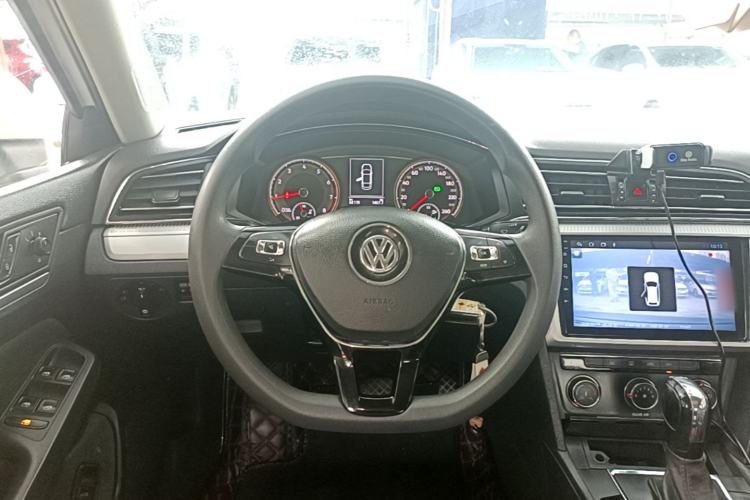 Used Volkswagen Lamando 2019 230TSI DSG Fashion Edition China VI Steering Wheel