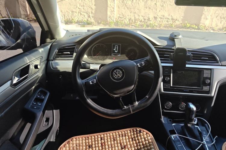 Used Volkswagen Lamando 2019 230TSI DSG Fashion Edition China VI Steering Wheel