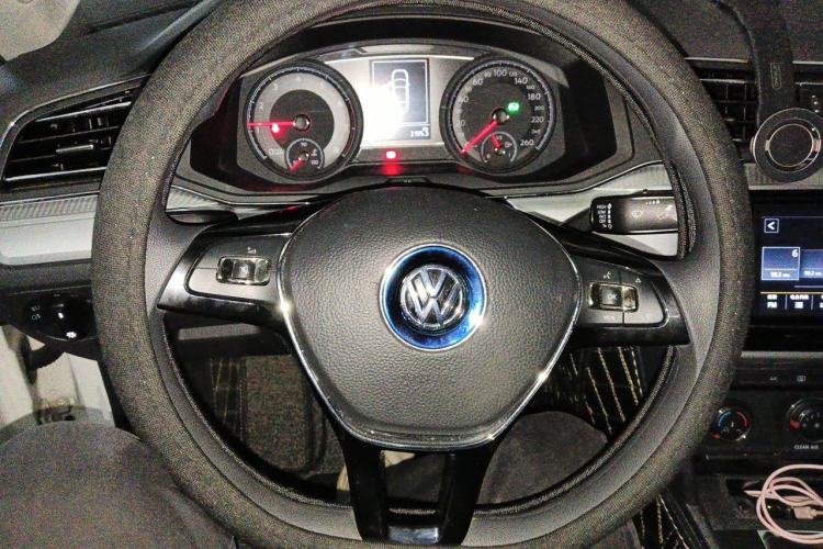 Used Volkswagen Lamando 2019 230TSI DSG Fashion Edition China V Standard Steering Wheel