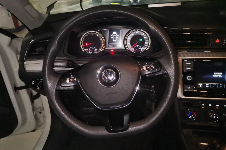 Used Volkswagen Lamando 2019 230TSI DSG Fashion Edition China VI Steering Wheel