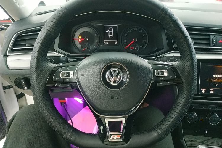 Used Volkswagen Lamando 2019 280TSI DSG Comfort Edition China VI standard Steering Wheel