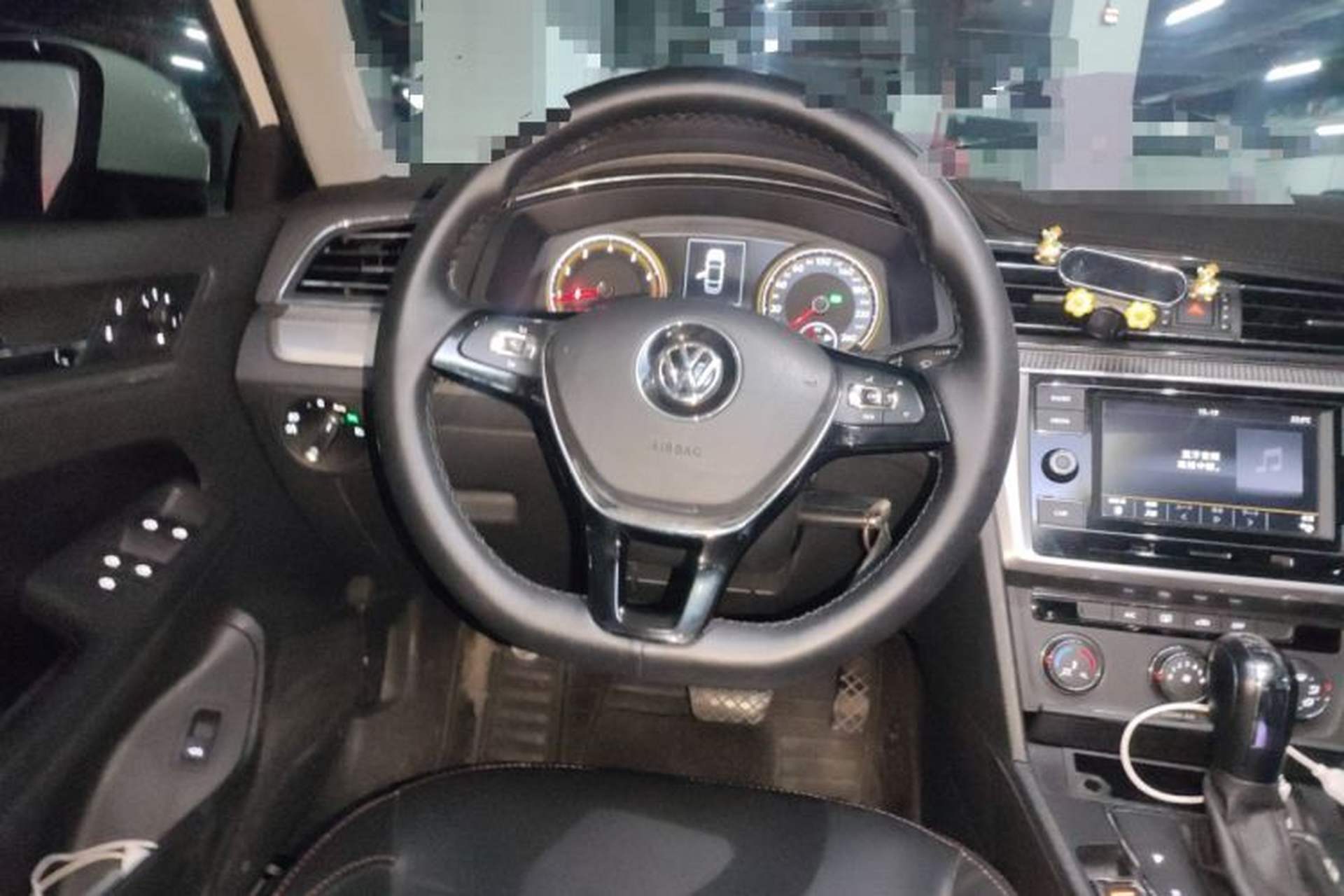 Used Volkswagen Lamando 2019 230TSI DSG Fashion Edition China V Standard Steering Wheel