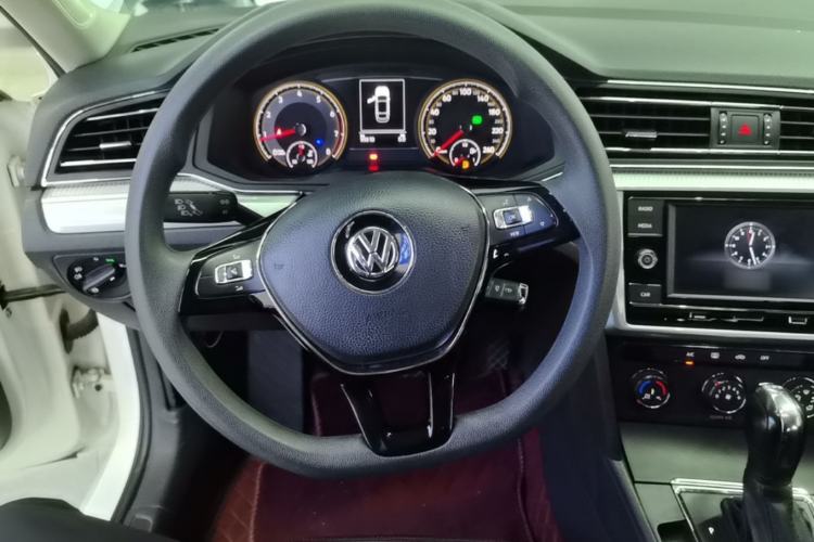Used Volkswagen Lamando 2019 230TSI DSG Fashion Edition China VI Steering Wheel