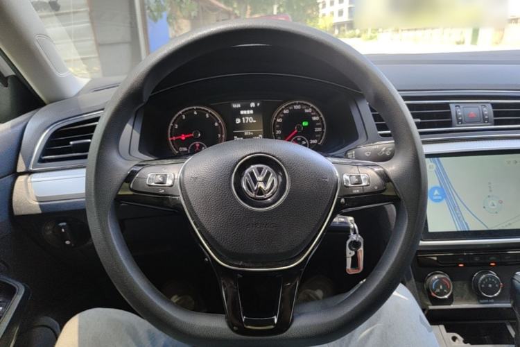 Used Volkswagen Lamando 2019 230TSI DSG Fashion Edition China V Standard Steering Wheel