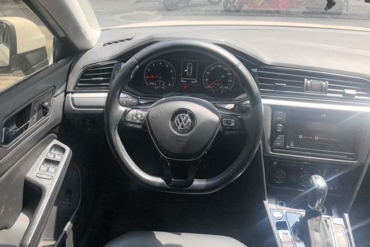 Used Volkswagen Lamando 2019 280TSI DSG Comfort Edition China V Standard Steering Wheel