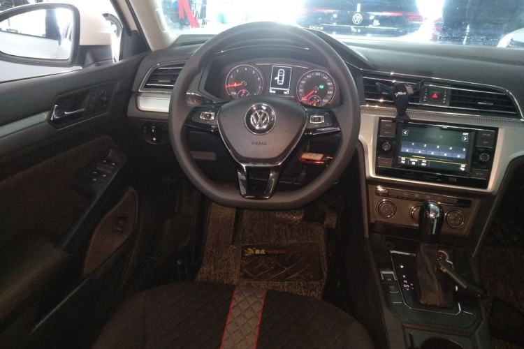 Used Volkswagen Lamando 2019 230TSI DSG Fashion Edition China VI Steering Wheel