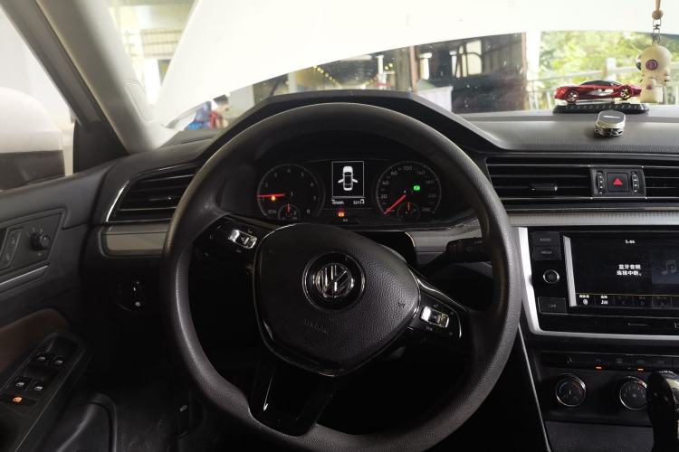 Used Volkswagen Lamando 2019 230TSI DSG Fashion Edition China VI Steering Wheel