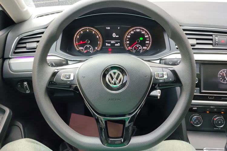 Used Volkswagen Lamando 2019 230TSI DSG Fashion Edition China V Standard Steering Wheel