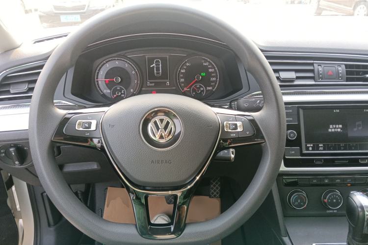Used Volkswagen Lamando 2019 230TSI DSG Fashion Edition China VI Steering Wheel