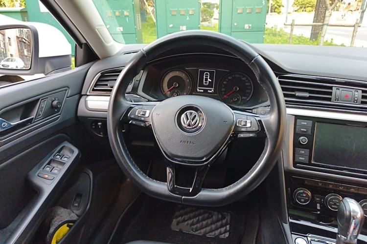 Used Volkswagen Lamando 2019 280TSI DSG Comfort Edition China V Standard Steering Wheel