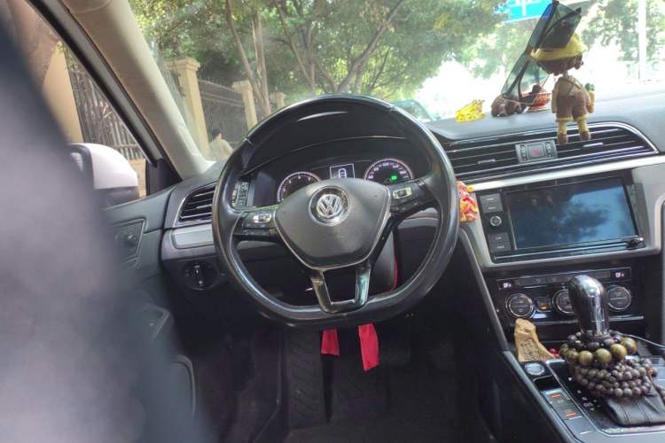 Used Volkswagen Lamando 2019 280TSI DSG Comfort Edition China VI standard Steering Wheel
