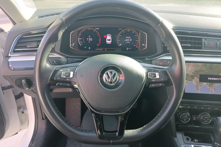Used Volkswagen Lamando 2019 280TSI DSG Luxury Edition China VI Standard Steering Wheel