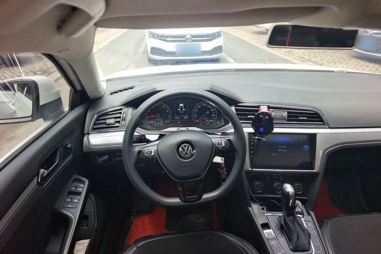 Used Volkswagen Lamando 2019 230TSI DSG Fashion Edition China VI Steering Wheel