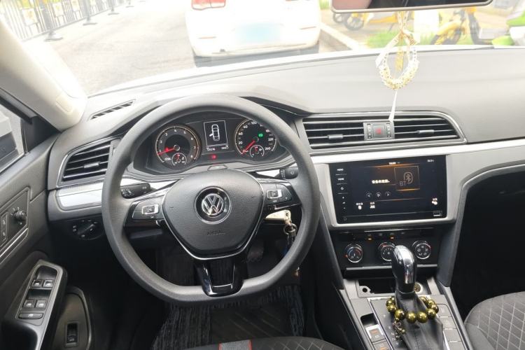 Used Volkswagen Lamando 2019 230TSI DSG Fashion Edition China V Standard Steering Wheel