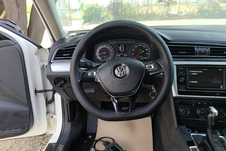 Used Volkswagen Lamando 2019 230TSI DSG Fashion Edition China VI Steering Wheel