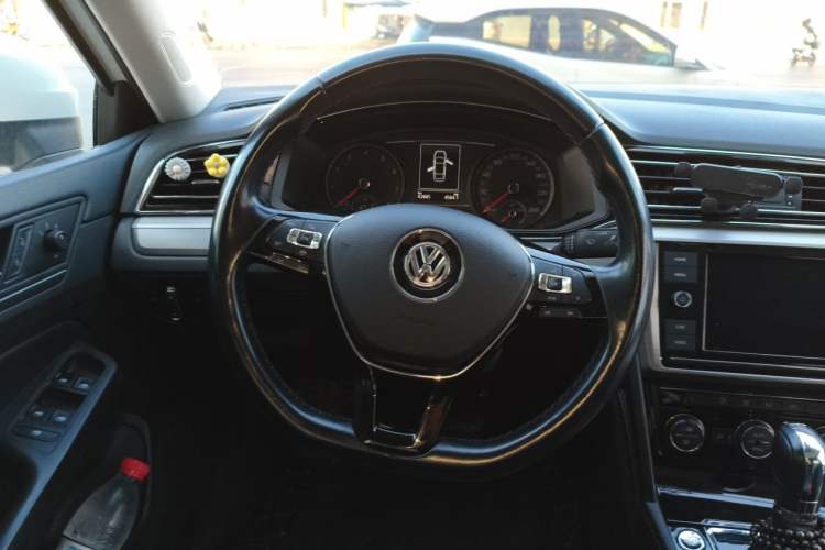 Used Volkswagen Lamando 2019 280TSI DSG Comfort Edition China VI standard Steering Wheel