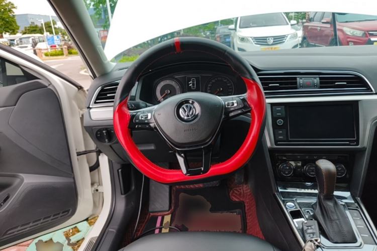 Used Volkswagen Lamando 2019 280TSI DSG Comfort Edition China V Standard Steering Wheel