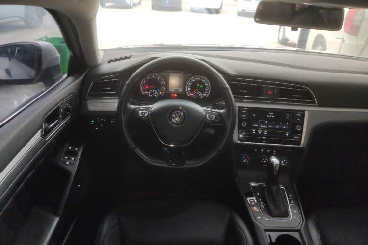 Used Volkswagen Lamando 2019 230TSI DSG Vision Edition China VI Standard Steering Wheel