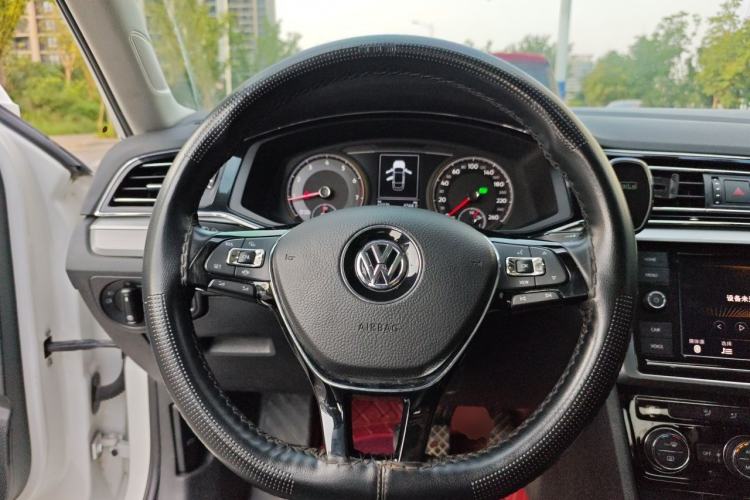 Used Volkswagen Lamando 2019 280TSI DSG Comfort Edition China VI standard Steering Wheel