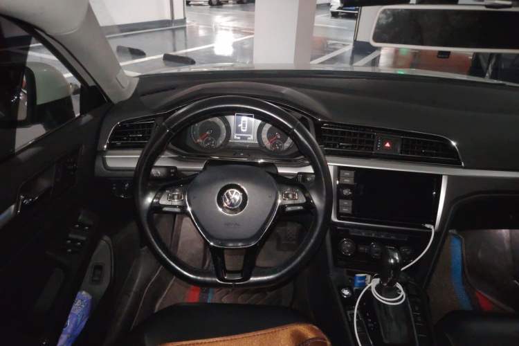 Used Volkswagen Lamando 2019 280TSI DSG Comfort Edition China VI standard Steering Wheel