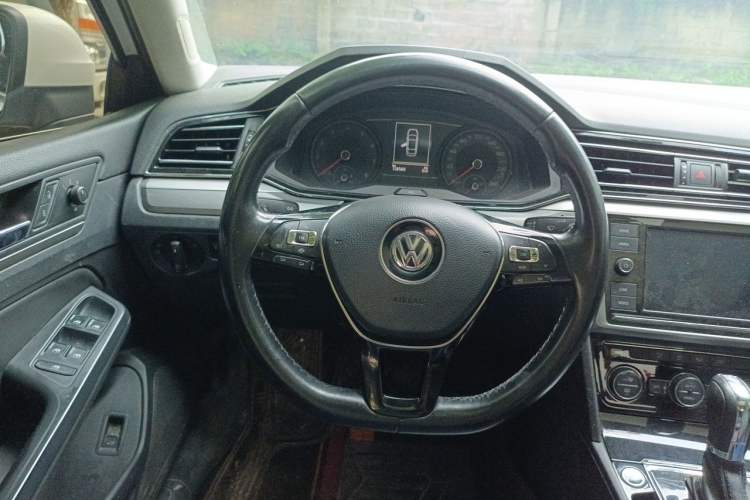 Used Volkswagen Lamando 2019 280TSI DSG Comfort Edition China V Standard Steering Wheel