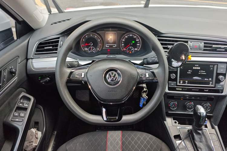 Used Volkswagen Lamando 2019 230TSI DSG Fashion Edition China V Standard Steering Wheel
