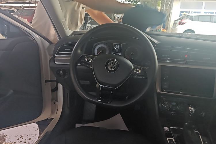 Used Volkswagen Lamando 2019 280TSI DSG Comfort Edition China V Standard Steering Wheel