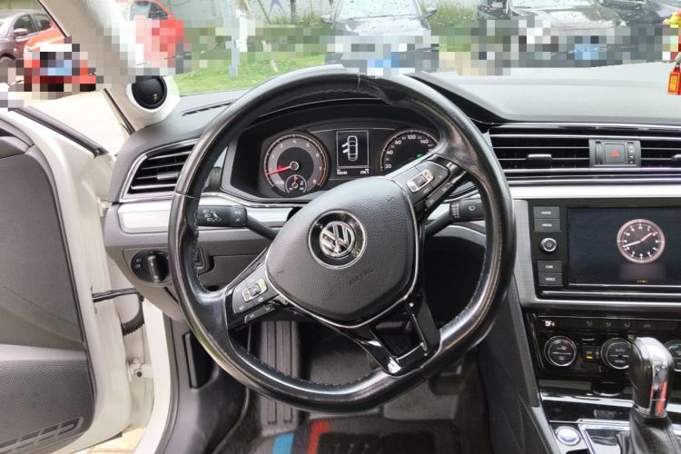 Used Volkswagen Lamando 2019 280TSI DSG Comfort Edition China VI standard Steering Wheel