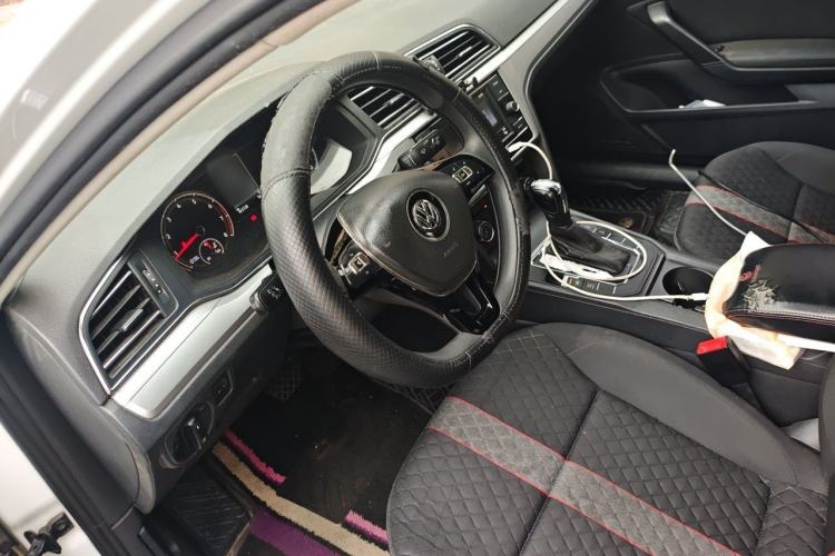 Used Volkswagen Lamando 2019 230TSI DSG Fashion Edition China VI Steering Wheel