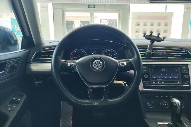 Used Volkswagen Lamando 2019 230TSI DSG Fashion Edition China V Standard Steering Wheel
