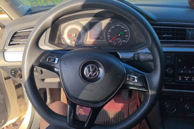 Used Volkswagen Lamando 2019 230TSI DSG Fashion Edition China VI Steering Wheel