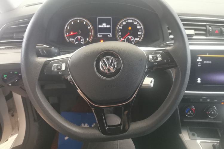 Used Volkswagen Lamando 2019 230TSI DSG Fashion Edition China VI Steering Wheel