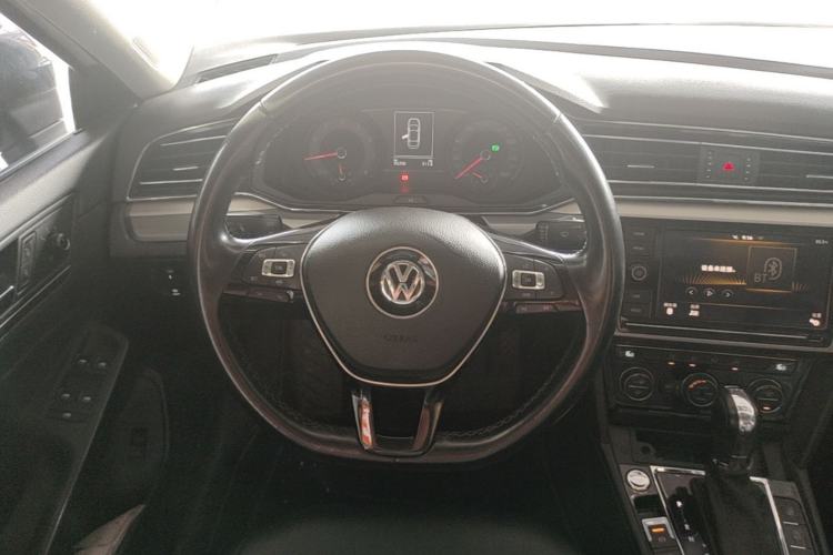 Used Volkswagen Lamando 2019 280TSI DSG Comfort Edition China VI standard Steering Wheel