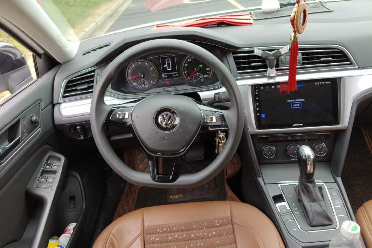 Used Volkswagen Lamando 2019 230TSI DSG Fashion Edition China VI Steering Wheel